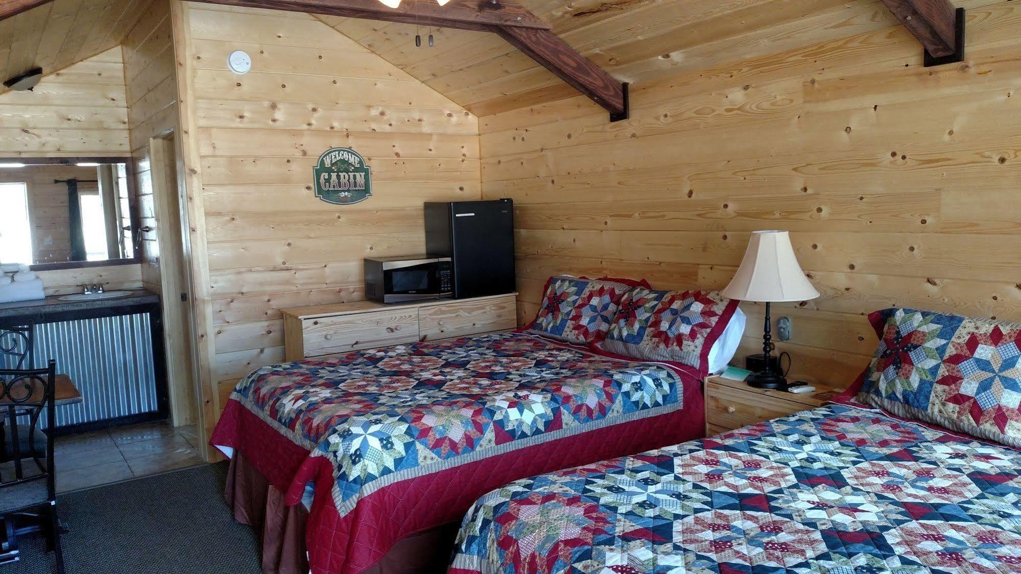 טרופיק Bryce Valley Lodging מראה חיצוני תמונה