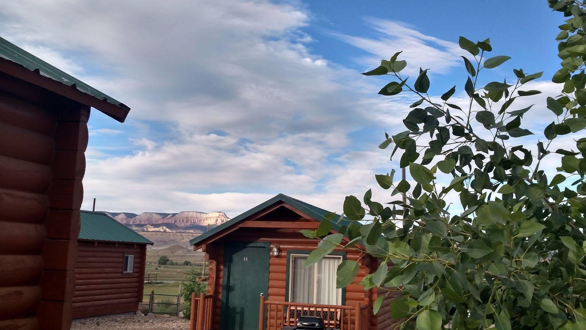 טרופיק Bryce Valley Lodging מראה חיצוני תמונה